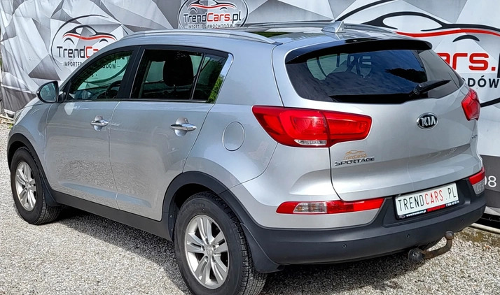 Volkswagen Touran cena 35900 przebieg: 181000, rok produkcji 2013 z Nowe Miasto nad Pilicą małe 562